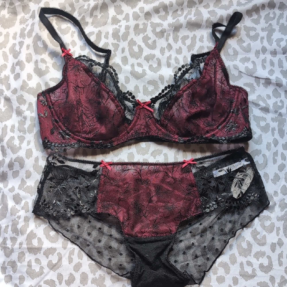 Adore Me Black and Red Lace Bra Set